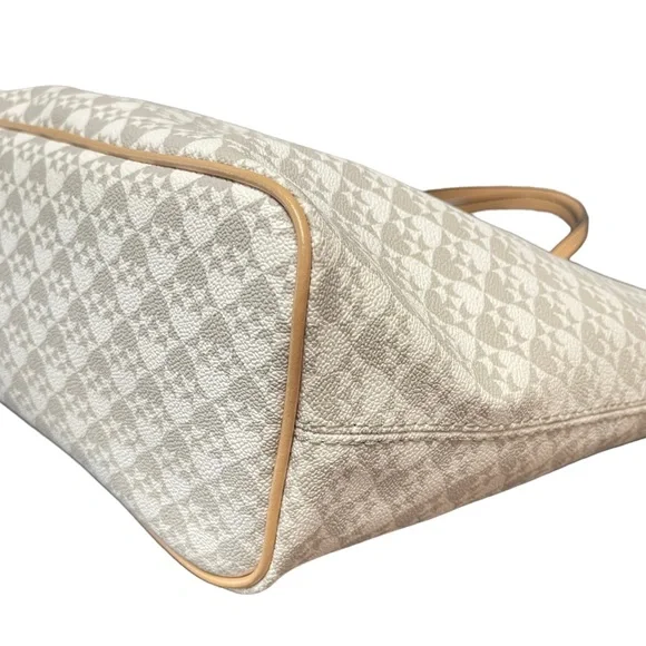 Kate Spade New York 'Margareta' Penn Place Shopper Tote Bag in Black & White - Picture 9 of 16